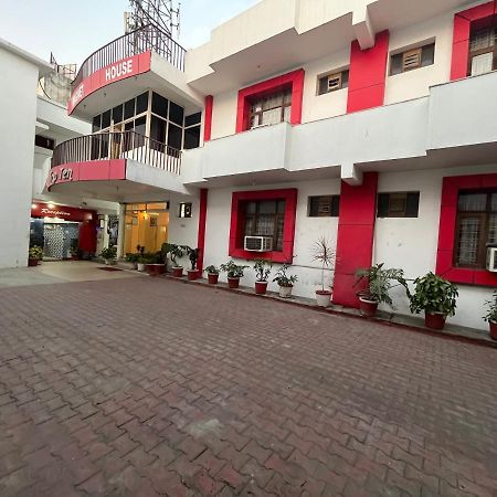Hotel Magnet House Dehradun Ngoại thất bức ảnh